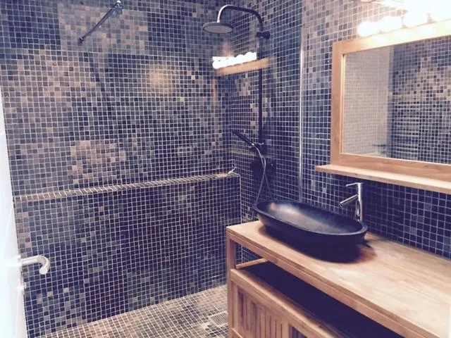 1km From Forest And For 6 *